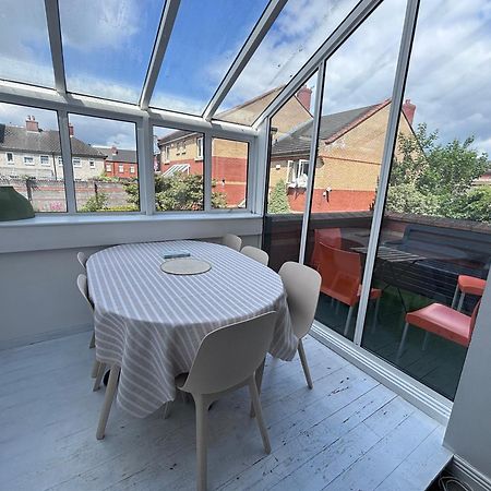 Central, Comfortable And Spacious 4 Bed Duplex Dublin Exterior photo